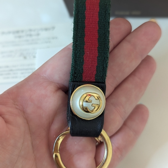 Gucci Sherry Lined Pearl GG keychain - Picture 16 of 16